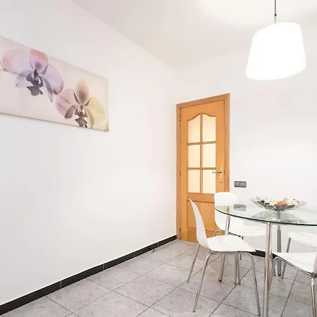 Apartmán Cozy 2bdr In Sant Andreu *
