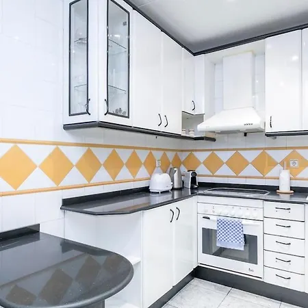 Cozy 2bdr In Sant Andreu Apartmán Barcelona